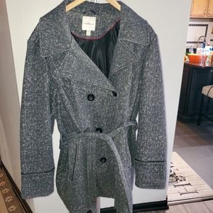 Blavk/white pea coat with belt